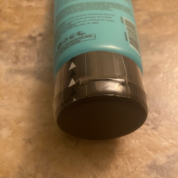 Brand New & Sealed - AHAVA Mineral Shower Gel: Sea-Kissed - Picture 5 of 6